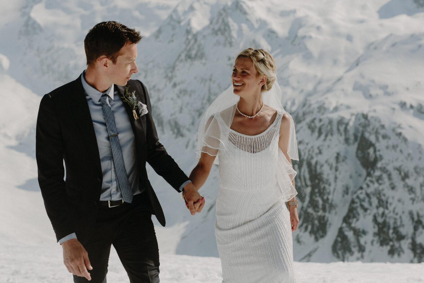 Mountain weddings with newly married couple