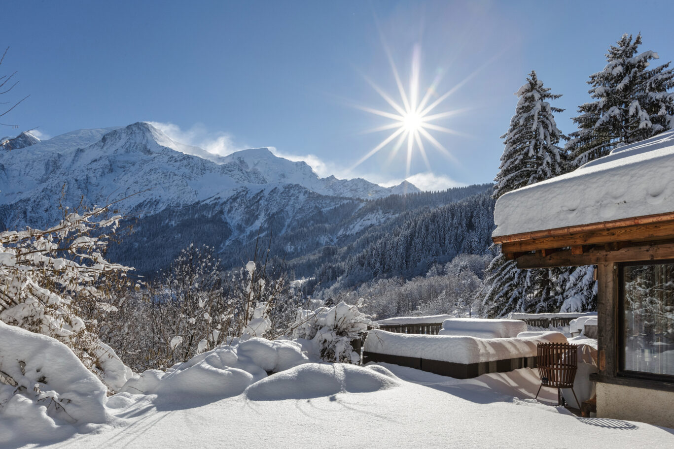 Chamonix luxury chalet Peter Pan in the snow