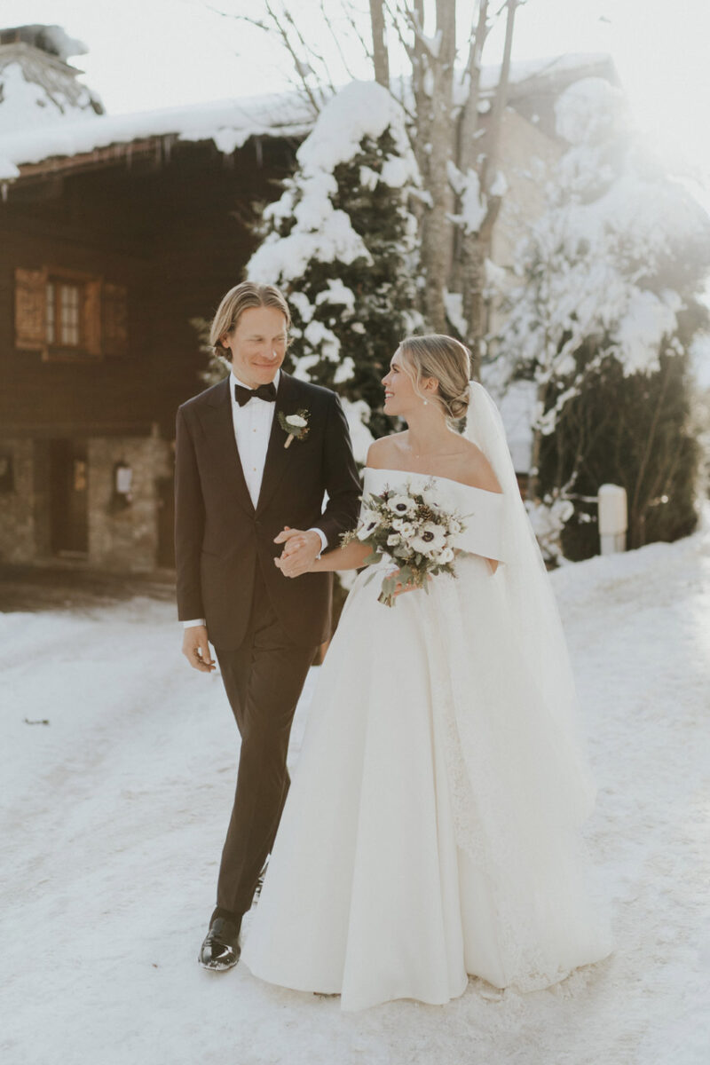 Couple just married in Chamonix Mont-Blanc