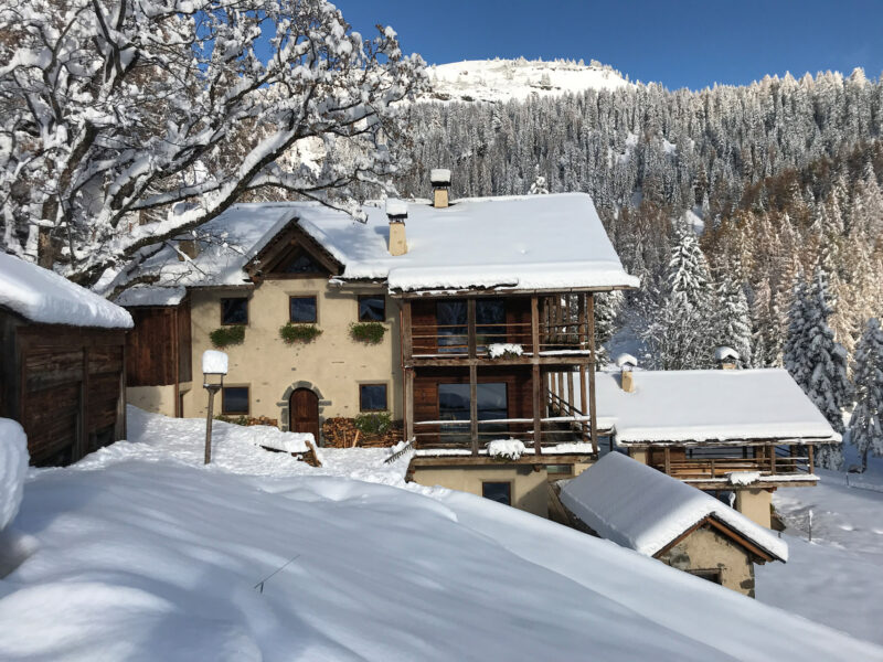 Cesa del louf_Main entrance-luxury chalet Italy hidden in snow