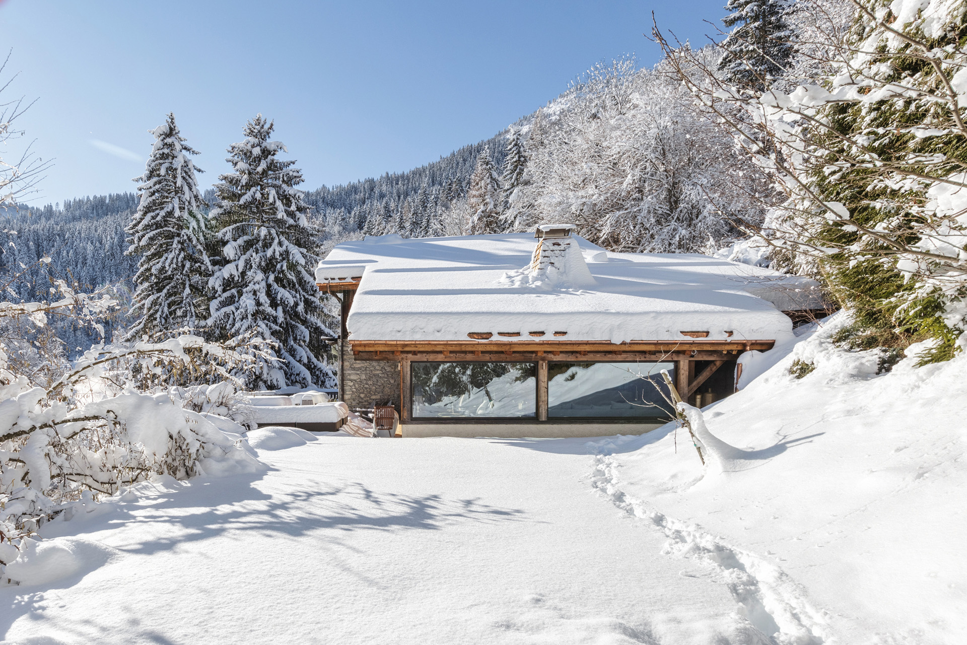 Guide to catered ski chalets in the Alps