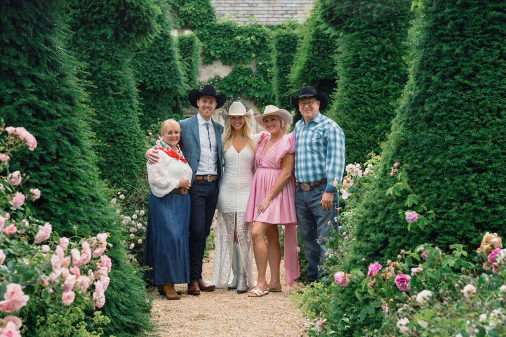 Welcome party guests for Texan dinner cotswold wedding